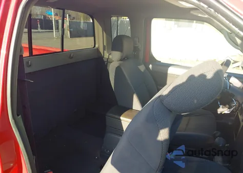 2002 Nissan Frontier Xe-V6 z USA, uszkodzony, nr VIN 1N6ED26Y52C359412